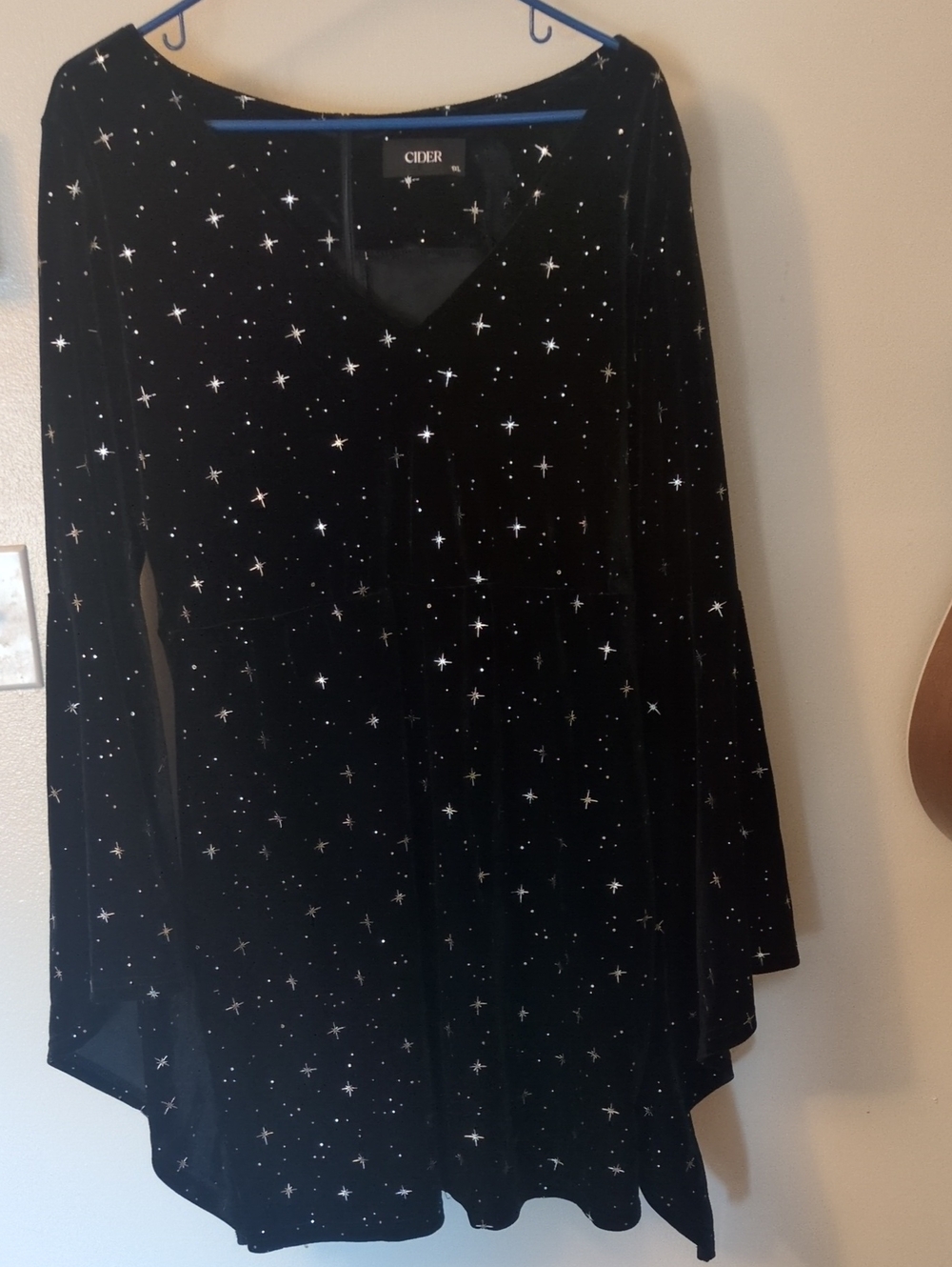 Cider 1XL Black Velvet Star-Print Long-Sleeve Mini Dress